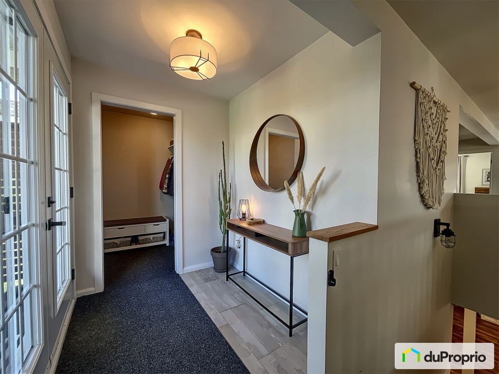 $390,000 - Bungalow for sale in La Baie — photo 2