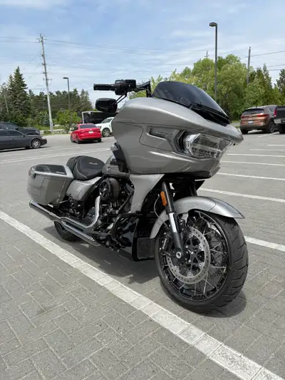 Oppotunity doesn't knock it RUMBLES!!! Looking for a Have you always wanted a Harley? PLUS HST&LICEN...