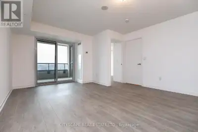 1210 - 1410 DUPONT STREET Toronto (Dovercourt-Wallace Emerson-Ju