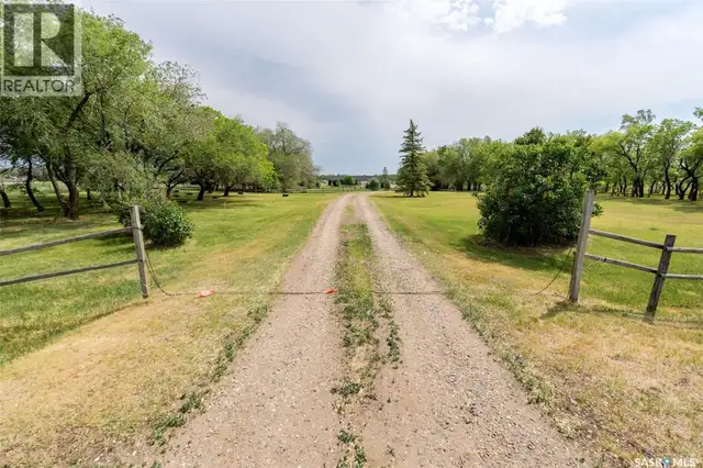 Labelle Acreage Vanscoy Rm No. 345, Saskatchewan in Houses for Sale in Saskatoon - Image 27