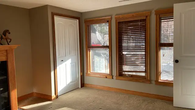 Bright and clean bed rooms in Walk-out basement for rent.