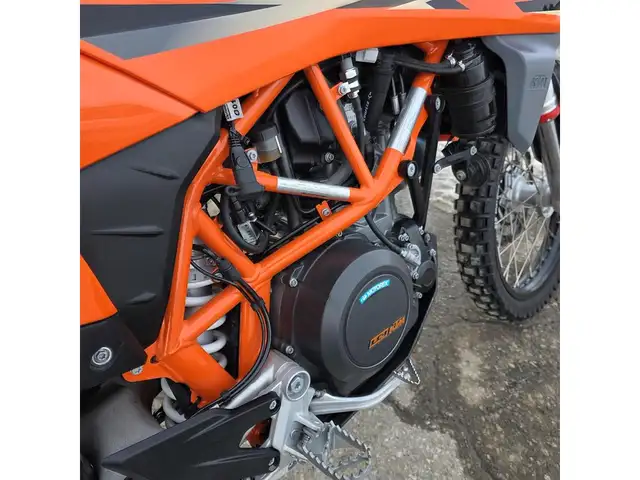 2023 KTM 690 ENDURO R in Dirt Bikes & Motocross in Brantford - Image 18
