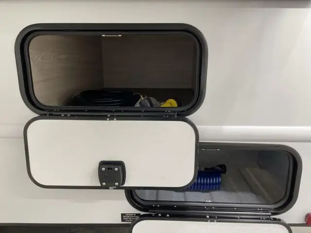 2026 EAST TO WEST Entrada 2200S in RVs & Motorhomes in Edmonton - Image 33