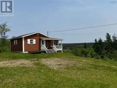 Welcome to your private escape on the highly sought-after West Side Lochaber Lake! Perched on a hill...