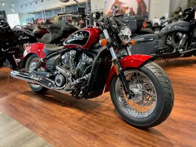 Beautiful two tone colour scheme! BUY NOW AND SAVE $1,500 OFF MSRP! 2025 Indian Motorcycle® Scout® C...