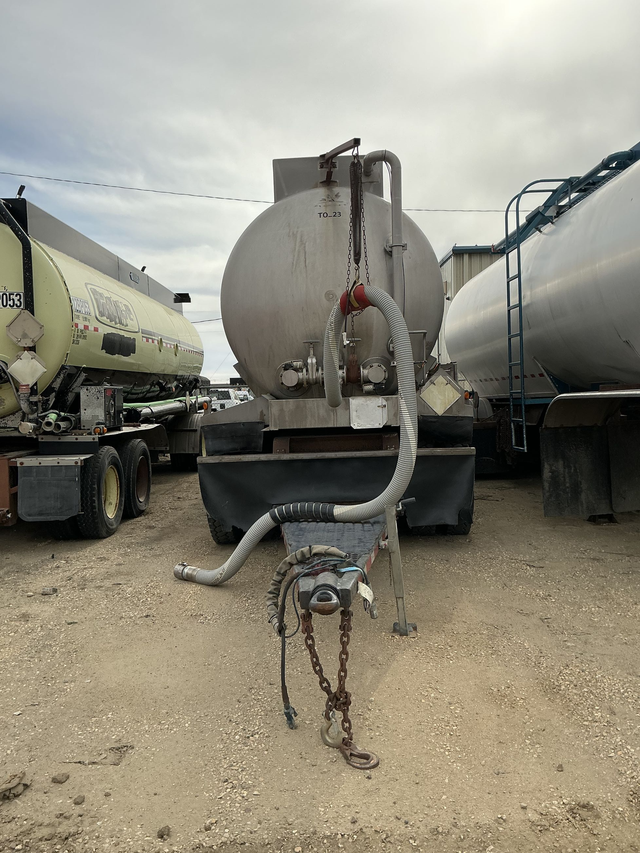 2006 TREMCAR 32,000L Quad/A Tanker in Heavy Equipment in St. Albert - Image 3