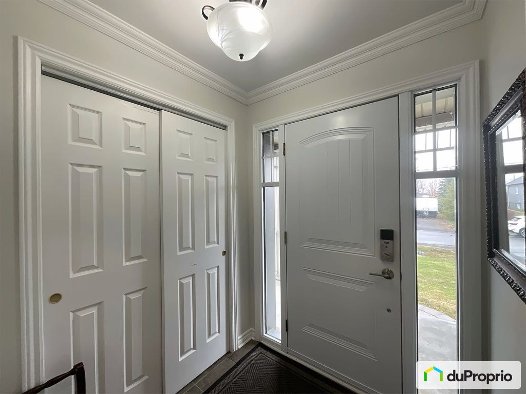 $810,000 - 2 Storey for sale in Rigaud — photo 2