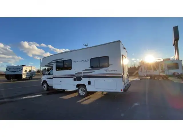 2023 Coachmen RV Freelander 22XG in RVs & Motorhomes in Dawson Creek - Image 8