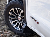 The 2021 GMC Sierra 1500 AT4 is where premium design meets uncompromising performance. Built for adv... (image 7)