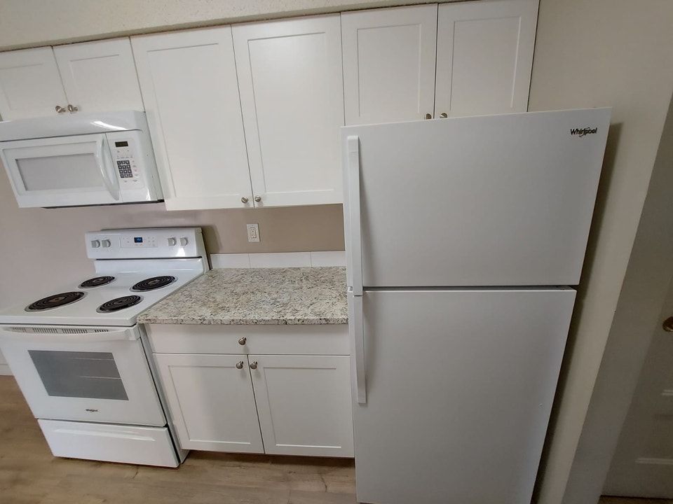 Beautiful 1 Bedroom Unit in Parkvale!! 5