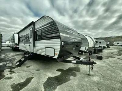 EAST TO WEST Della Terra travel trailer 200RD highlights: Full Bathroom Bar Top w/ Stools Jiffy Sofa...