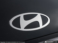 This Hyundai Sonata Hybrid has a strong Gas/Electric I-4 2.0 L/122 engine powering this Automatic tr... (image 8)