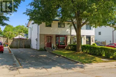 Welcome to 10 Glen Eden Court, a bright and inviting semi-detached tucked away on a quiet cul-de-sac...