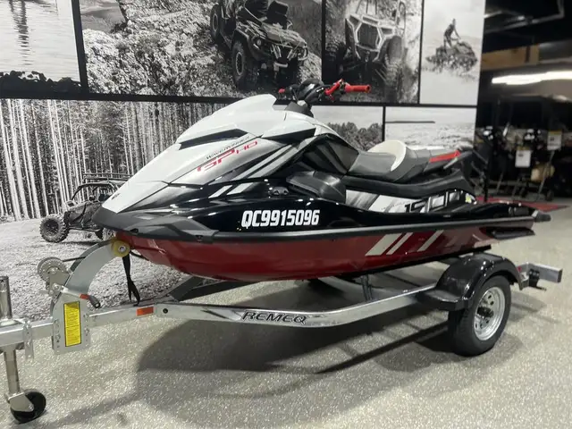 2024 Yamaha WAVERUNNER GP 1900R H.O AUDIO **A L'ETAT NEUF!!** in Personal Watercraft in Laval / North Shore - Image 3