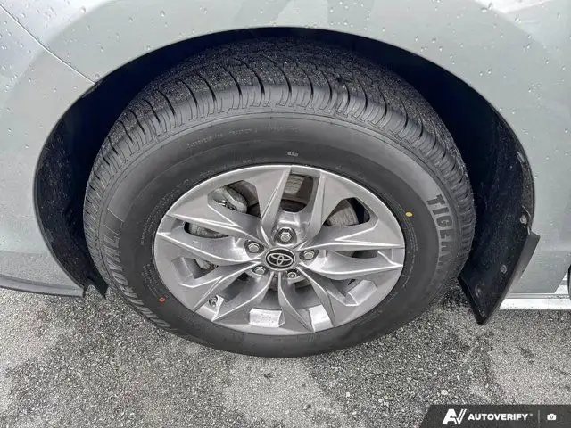 2022 Toyota Sienna LE | Cross-Traffic Alert | Heated Seats in Cars & Trucks in Tricities/Pitt/Maple - Image 19