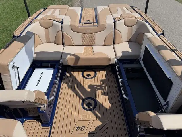 2025 Mastercraft XT24 in Powerboats & Motorboats in St. Albert - Image 19