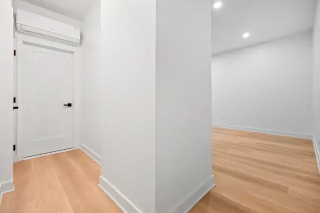 2080 av Lincoln Appartement a louer in Long Term Rentals in City of Montréal - Image 4