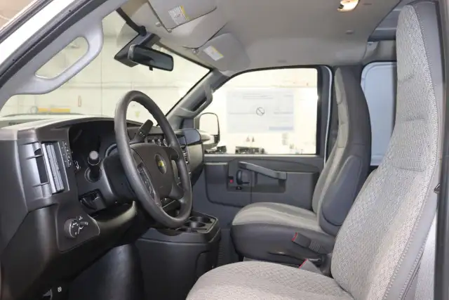 2026 Chevrolet Express 3500 Work Van5973317391908966413