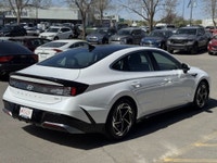 This ONE OWNER ACCIDENT FREE LOW KM Hyundai Sonata TREND comes fully loaded with a responsive and fu... (image 5)