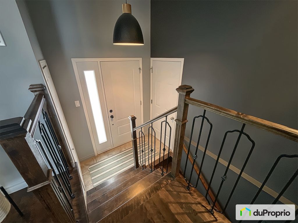 $549,000 - Bungalow for sale in St-Ambroise-De-Kildare — photo 3