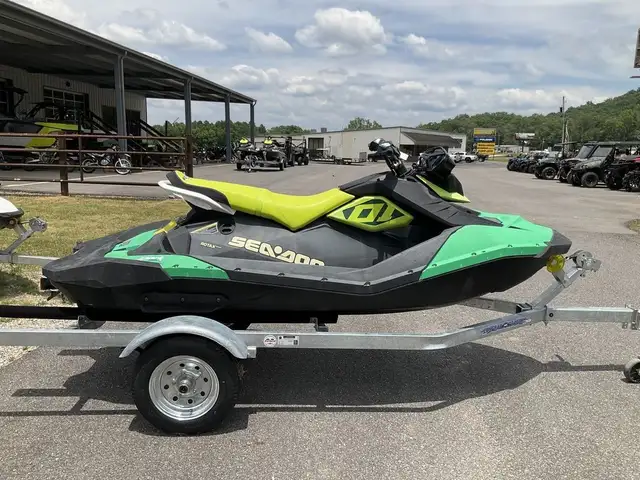 2020 SEADOO SPARK 3UP 900 ACE (FINANCING AVAILABLE) in Personal Watercraft in Strathcona County - Image 4