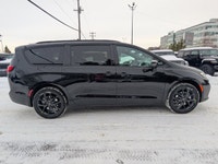 The 2026 Chrysler Pacifica Limited offers premium style, advanced technology, and family-friendly ve... (image 7)