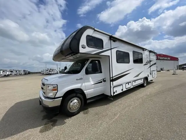 2026 EAST TO WEST Entrada 2950OK in RVs & Motorhomes in Edmonton - Image 14