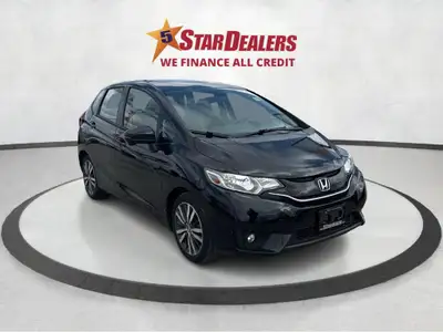 Looking for a Ford? Visit us at www.5StarDealer.com for view more like this vehicle. We have over 40...