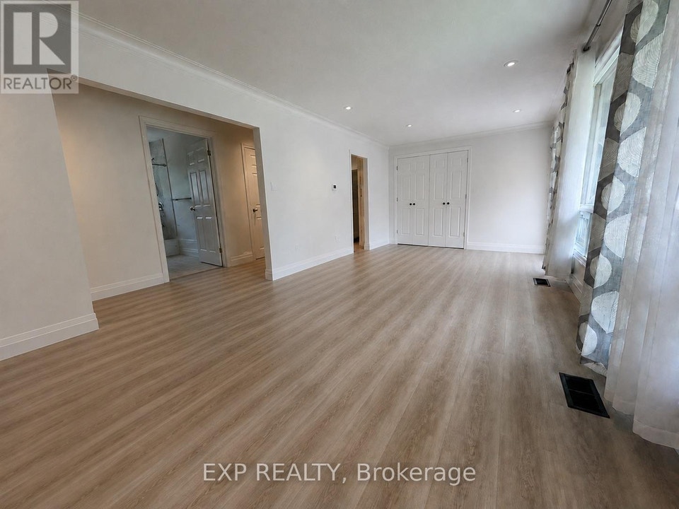 29 PUSEY BOULEVARD Brantford, Ontario 4