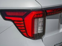 Check out this vehicle's pictures, features, options and specs, and let us know if you have any ques... (image 9)