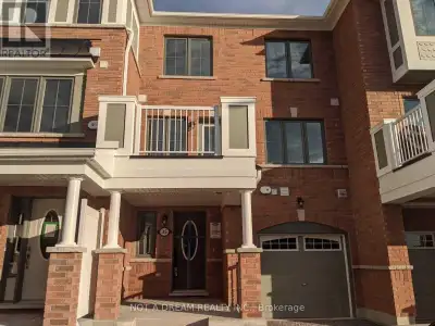 35 BLUEGILL CRESCENT Whitby, Ontario