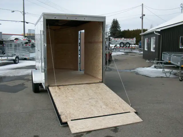 2025 Weberlane CARGO 6' X 10' V-NOSE 1 ESSIEU RAMPE 6'.6 4 D-RIN in Cargo & Utility Trailers in Laval / North Shore - Image 11