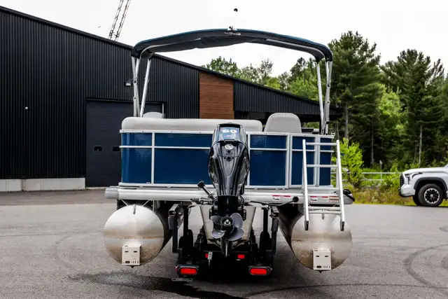 2023 Godfrey Sweetwater 2086 in Powerboats & Motorboats in Rimouski / Bas-St-Laurent - Image 8