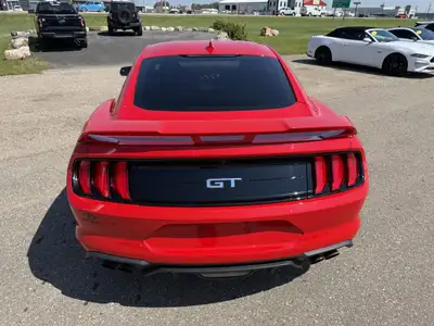 2021 Ford Mustang GT PREMIUM! / PERFORMANCE PKG! / CARBON SPORT , View more