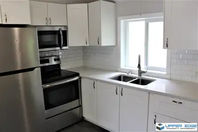 292 Queen Street, 3 Bedroom House for Rent