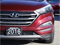 2016 HYUNDAI TUCSON PREMIUM - BC VEHICLE - BACKUP CAMERA - HEATED FRONT SEATS AND STEERING WHEEL - D... (image 6)