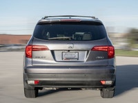 2017 Honda Pilot EX-L NAVI PKG Grey Exterior on Grey Interior comes with Navigation and Back up Came... (image 4)