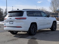 This Jeep Grand Cherokee L has a durable Intercooled Turbo Regular Unleaded I-4 2.0 L/122 engine pow... (image 7)