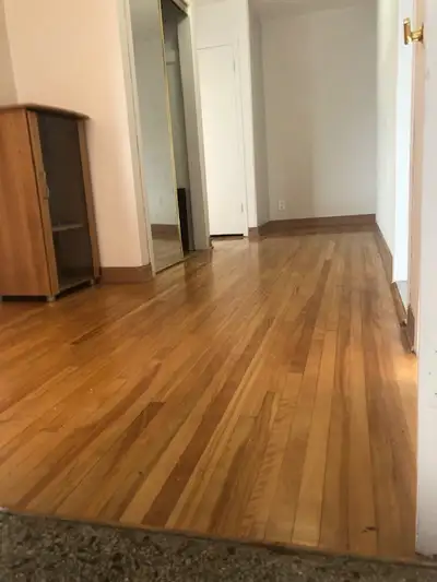 Beautiful & Spacious 5 ½  (3 bed rooms) Apartment For Rent in