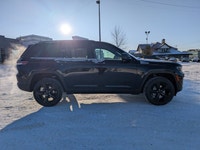 The new 2025 Jeep Grand Cherokee Altitude is a versatile midsize SUV that combines capability, advan... (image 7)