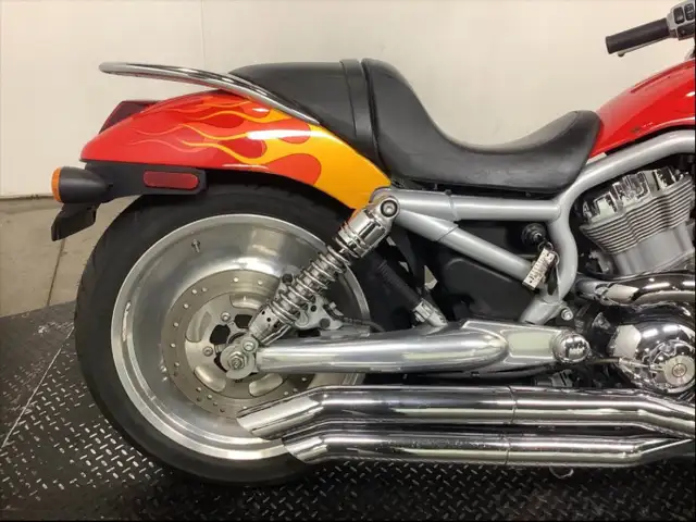 2003 Harley-Davidson 100th Anniversary VRSCA V-Rod in Street, Cruisers & Choppers in City of Toronto - Image 4