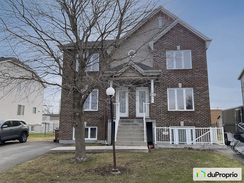 $989,000 - Triplex for sale in Mirabel (St-Augustin) — photo 3