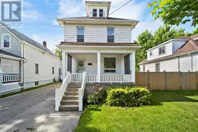 361 DEVINE STREET Sarnia, Ontario