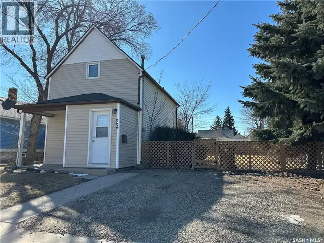 24 3rd AVENUE SE Weyburn, Saskatchewan in Houses for Sale in Regina - Image 28