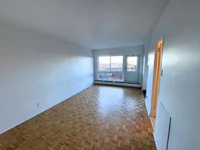 Studio dispo MAINTENANT - Plateau - Metro Mont-Royal