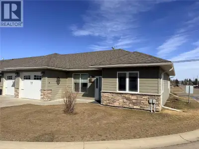 Immediate Possession Available. Retirement at its finest! Energy efficient built unit with a spaciou...