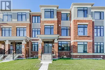 Welcome to 28 McCormack Rd.! Rarely offered on the market 3 Bedroom & 2 baths modern elevation Townh...