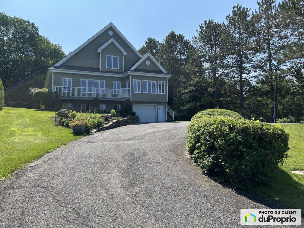 $799,000 - 2 Storey for sale in Magog — photo 1