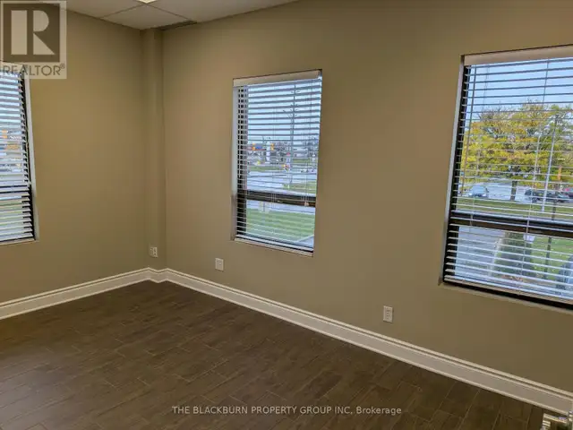 212 - 1900 MERIVALE ROAD Ottawa, Ontario in Commercial & Office Space for Rent in Ottawa - Image 4