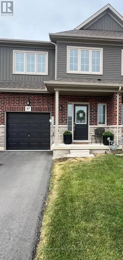 Backing onto Protected Greenbelt Countryside - Modern Freehold Townhome with ExceptionalPrivacyBacki...